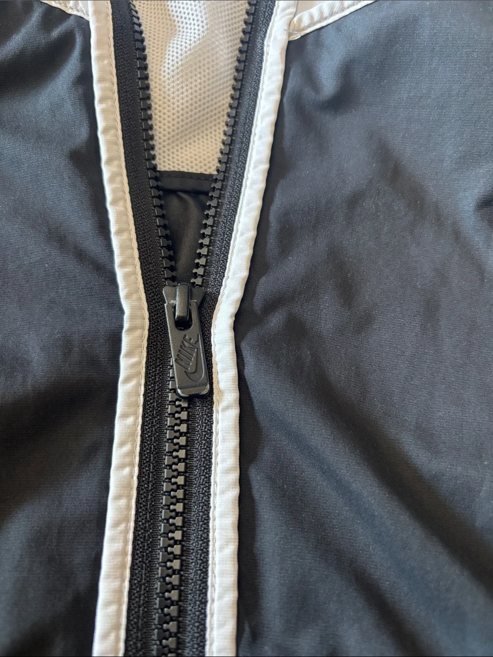 Nike Men's Black and White Hooded Windbreaker Jacket